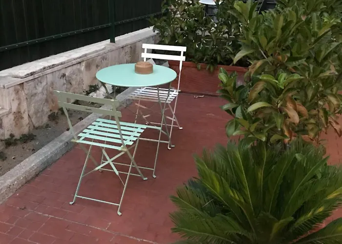 Domus VesuvioBed and Breakfast